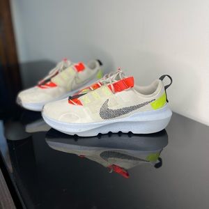 Nike’s barely worn, very comfortable!